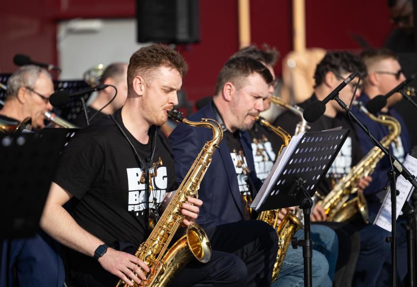 Startavo XVI Big Band Festival Šiauliai: džiazo ritmai po atviru dangumi